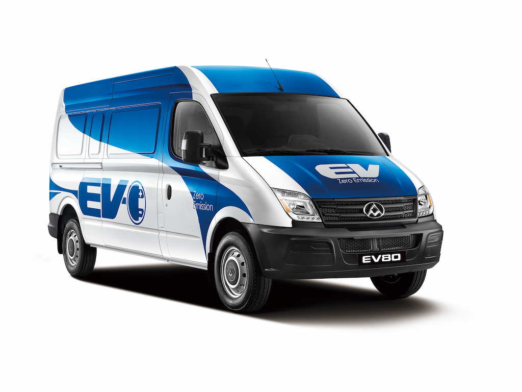 Comment: Is now the right time for fleets to switch to electric driving?