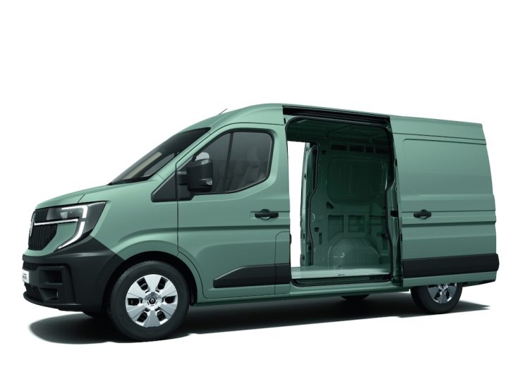 Van Line Up All-new Renault Master van line-up uncovered in ICE, EV and hydrogen guise