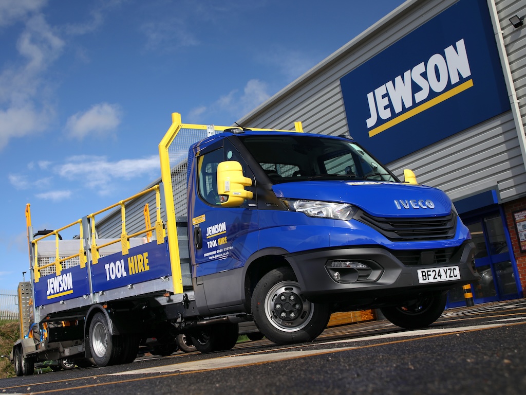 Jewson introduces Iveco Daily to tool hire fleet