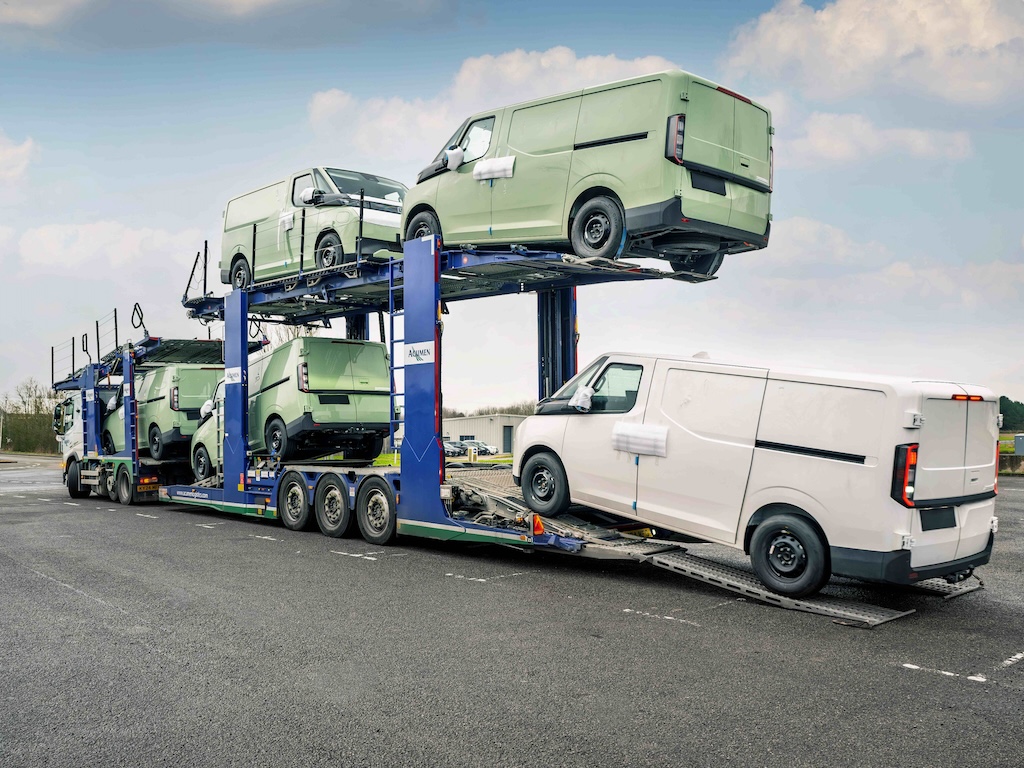 First batch of Farizon SV vans lands in UK