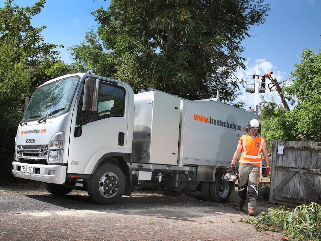 Tree Technique spruces up fleet with new Isuzu Grafters