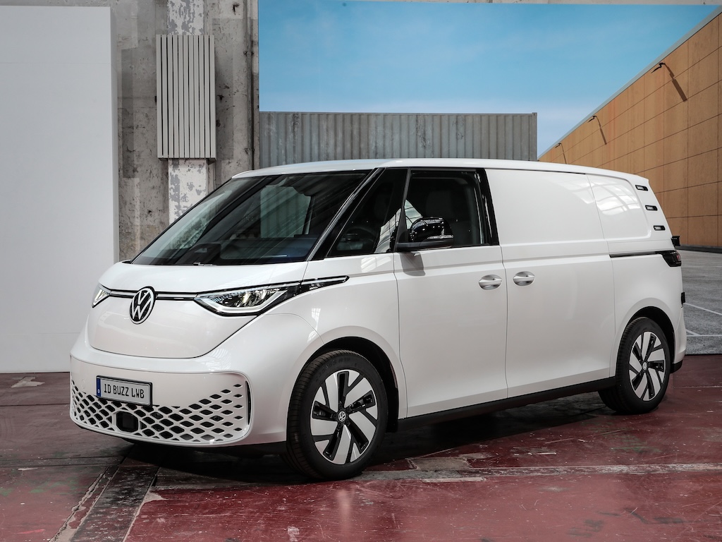 New VW ID. Buzz Cargo LWB gets 4.4m3 capacity, 1,800kg towing and sideways Euro pallet loading