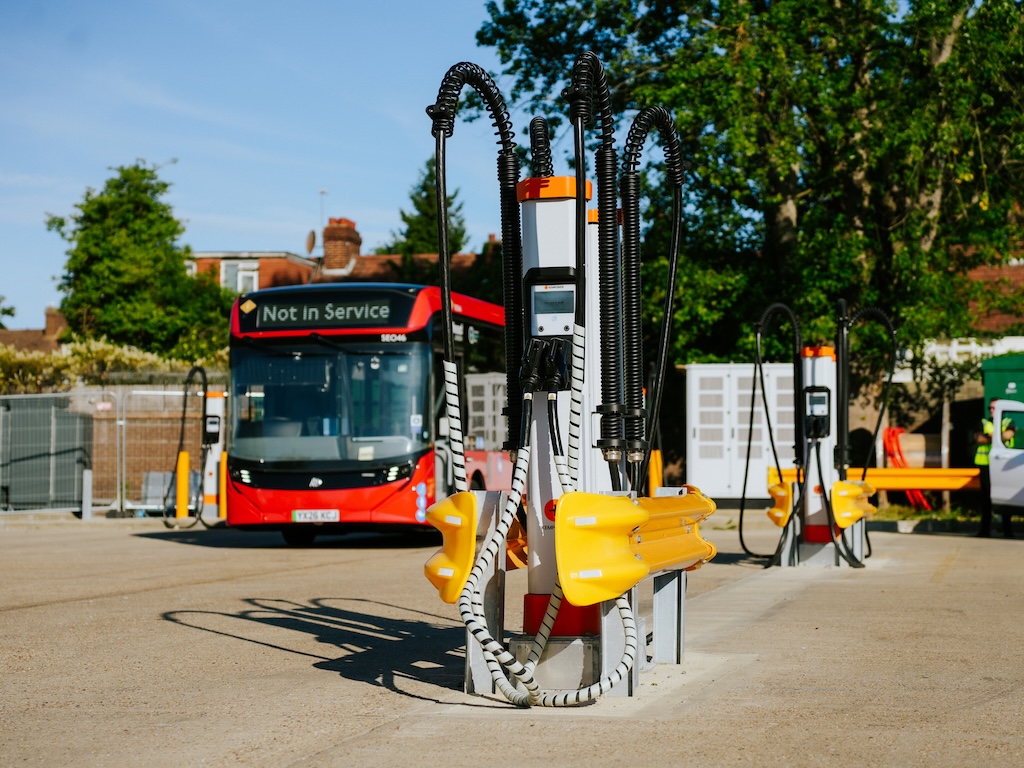 Aussie fleet charging specialist Charge Hub launches in UK with Kempower hardware alliance